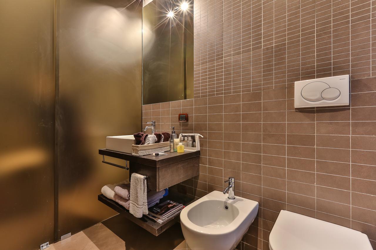 San Babila Suite Milan Exterior photo